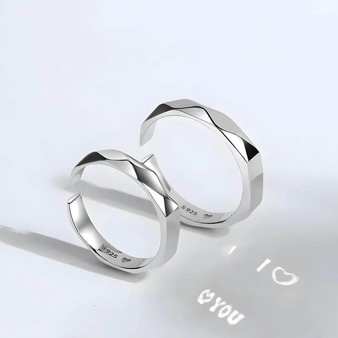 Light Sculpted Ring